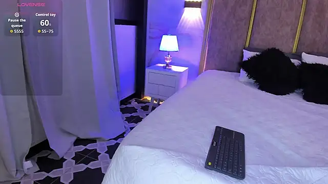 Snapshot of PerlaRogerss_ chatting on February 2026 10:22:02 AM PerlaRogerss online show from February 2026 10:22:02 AM