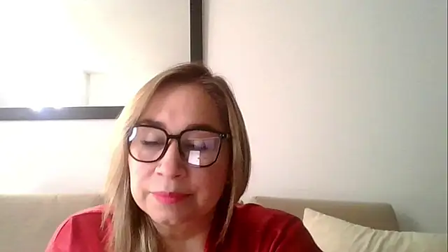 Snapshot of KamiSspencer chatting on February 2026 01:21:02 PM KamiSspencer online show from February 2026 01:21:02 PM