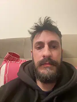 Snapshot of livegreek chatting on March 2026 06:22:02 PM livegreek online show from March 2026 06:22:02 PM