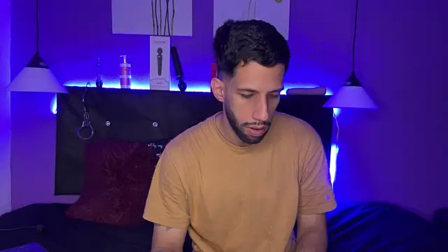 Snapshot of Karim_mansur chatting on April 2026 03:07:01 PM Karim mansur online show from April 2026 03:07:01 PM