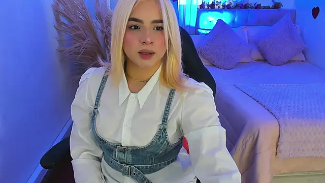 Snapshot of BarbieHannaB_ chatting on February 2026 07:21:02 PM BarbieHannaB online show from February 2026 07:21:02 PM