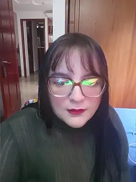 daphneev online show from May 2026 06:27:01 PM