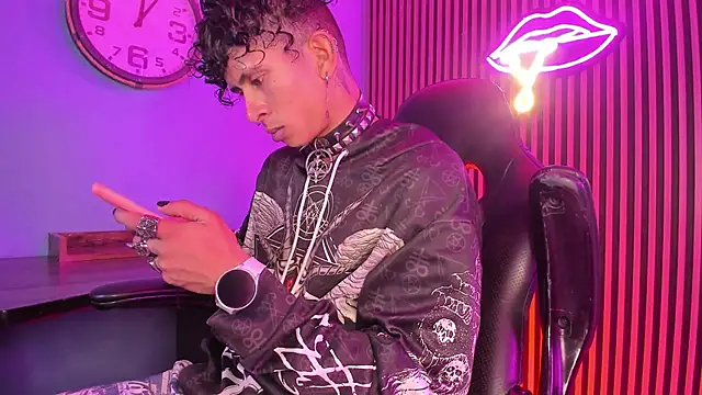 Maximoking26 online show from March 2026 03:52:02 AM