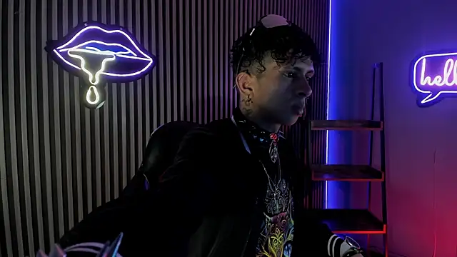 Maximoking26 online show from March 2026 04:18:01 AM