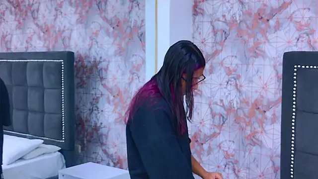 Snapshot of Raven_Gloomy chatting on February 2026 12:25:01 PM Raven Gloomy online show from February 2026 12:25:01 PM