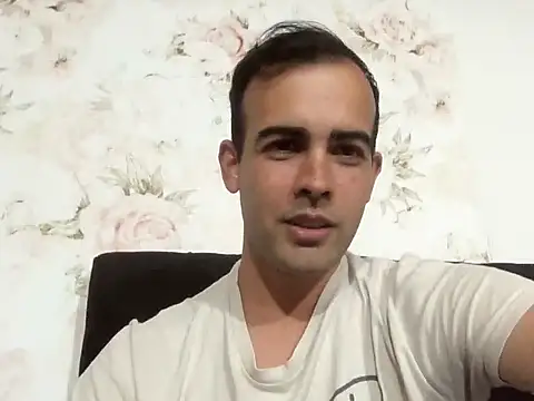 Snapshot of EmmanuelT1 chatting on March 2026 12:27:02 AM EmmanuelT1 online show from March 2026 12:27:02 AM