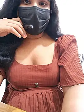 Snapshot of Queen_Saara chatting on February 2026 07:06:02 AM Queen Saara online show from February 2026 07:06:02 AM