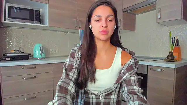 Snapshot of AngelGabe chatting on February 2026 09:31:02 AM AngelGabe online show from February 2026 09:31:02 AM