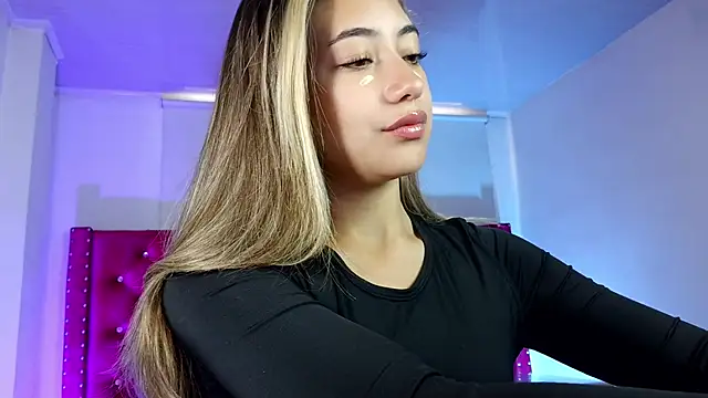 amy ker m online show from April 2026 01:09:02 PM