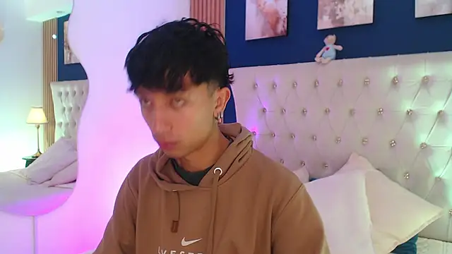 Aiden Rivers  online show from April 2026 12:54:02 PM