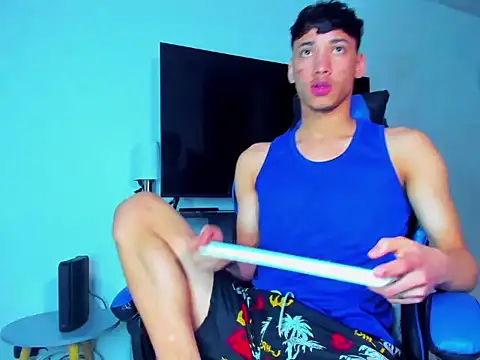 Lyam Russo online show from April 2026 03:37:02 AM