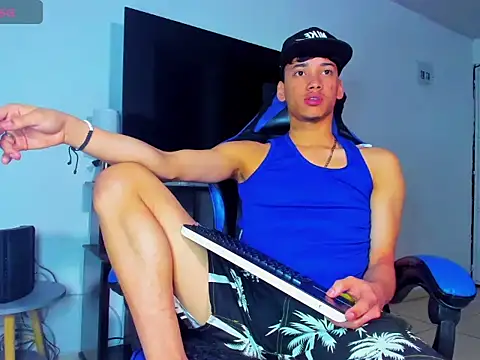 Lyam Russo online show from April 2026 05:07:02 AM