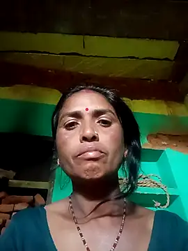 Snapshot of Hot_re83 chatting on February 2026 11:28:02 AM Hot re83 online show from February 2026 11:28:02 AM