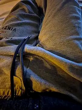 Snapshot of RetroWorth01 chatting on February 2026 08:38:01 PM RetroWorth01 online show from February 2026 08:38:01 PM