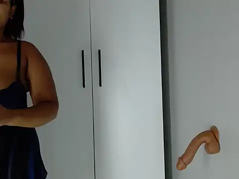 Loyal Sashaa online show from February 2026 05:27:01 AM