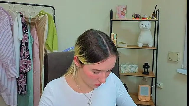 AshleyySchwartz online show from February 2026 12:56:02 PM