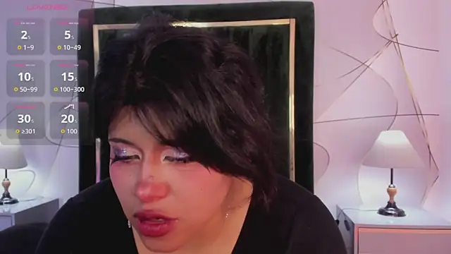 VinkSmokee online show from April 2026 05:17:01 PM