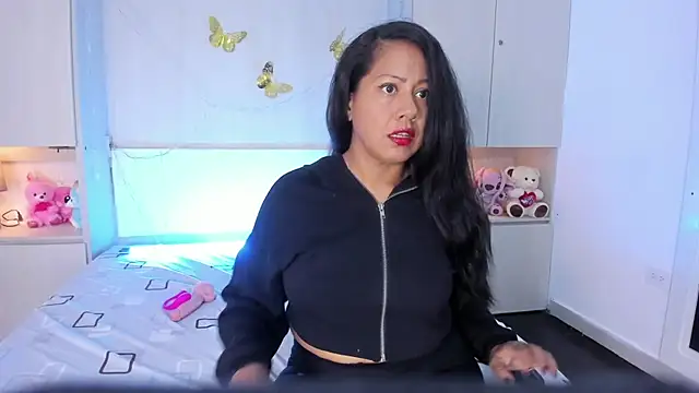 AllieBennet online show from April 2026 08:42:02 PM