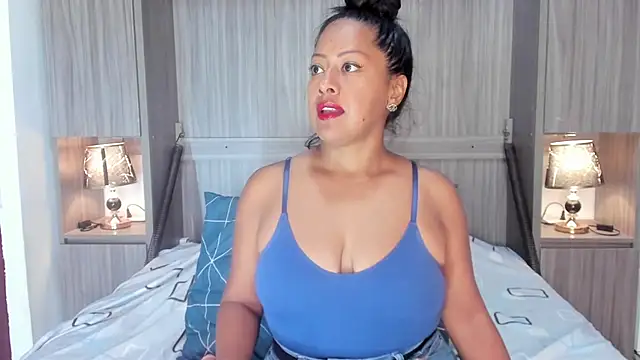 AllieBennet online show from April 2026 08:02:02 PM