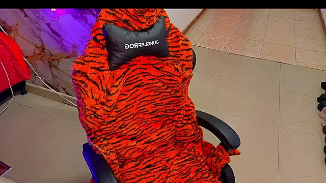 Snapshot of nova_kitttyy chatting on February 2026 10:33:01 PM nova kitttyy online show from February 2026 10:33:01 PM