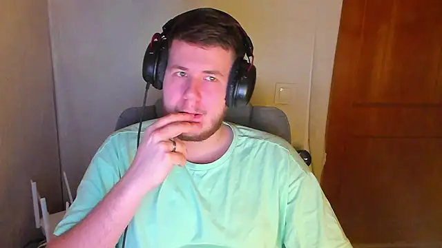 Snapshot of Vibalt chatting on February 2026 07:32:02 PM Vibalt online show from February 2026 07:32:02 PM