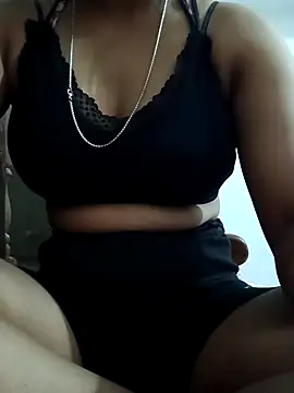 CURVYMOOMMY online show from March 2026 01:28:02 PM