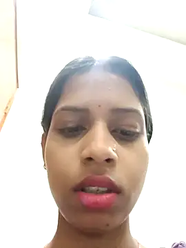 Snapshot of Rani1993 chatting on February 2026 05:02:02 PM Rani1993 online show from February 2026 05:02:02 PM