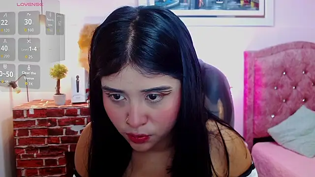 mila quin online show from March 2026 01:04:02 PM