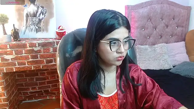 mila quin online show from April 2026 07:55:01 PM