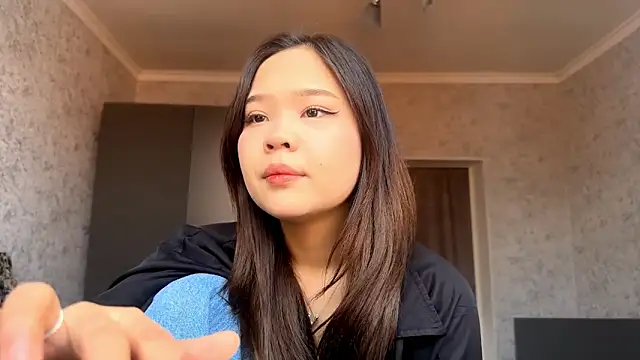 Snapshot of RegenaLandauer chatting on February 2026 06:55:02 AM RegenaLandauer online show from February 2026 06:55:02 AM