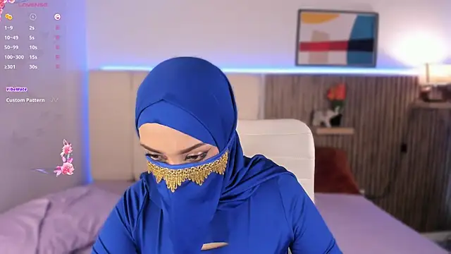 Layla Sahar online show from February 2026 01:18:01 PM