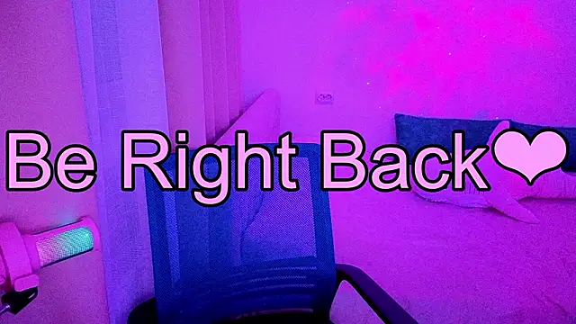 Snapshot of _LukaHayes_ chatting on February 2026 10:38:01 AM LukaHayes online show from February 2026 10:38:01 AM