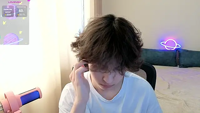  LukaHayes  online show from April 2026 12:32:02 PM