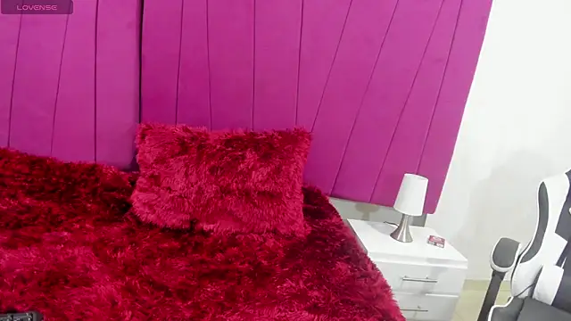 Snapshot of isabella_barbie chatting on February 2026 06:10:02 AM isabella barbie online show from February 2026 06:10:02 AM