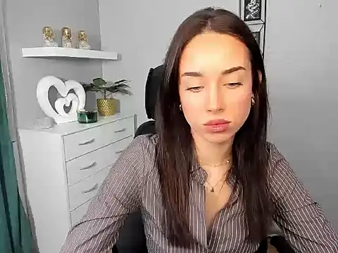 AdeleSolo online show from February 2026 06:53:01 AM