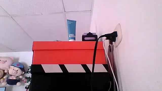 pocahontas hotty online show from April 2026 06:22:01 PM