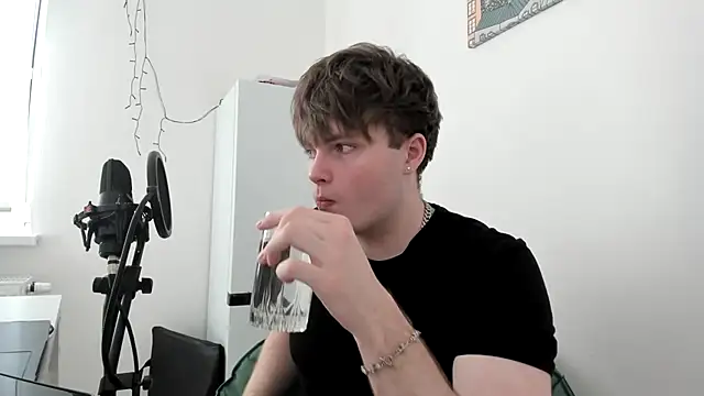 Snapshot of _hetero chatting on February 2026 11:29:02 AM hetero online show from February 2026 11:29:02 AM