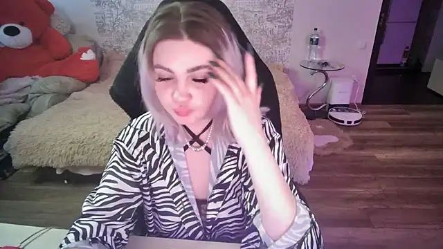 SlankyMic online show from March 2026 03:34:01 PM