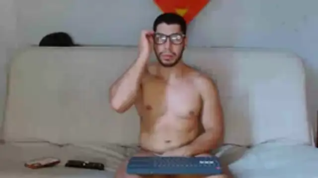 Snapshot of axellblue chatting on July 2026 09:53:01 PM axellblue online show from July 2026 09:53:01 PM