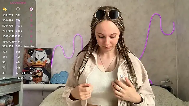 Snapshot of VictoriaDeese chatting on June 2026 03:36:01 AM VictoriaDeese online show from June 2026 03:36:01 AM
