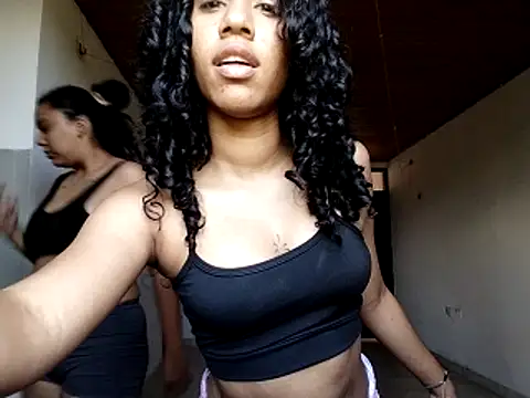 Snapshot of DinokoAndKimcyci chatting on April 2026 04:15:01 PM DinokoAndKimcyci online show from April 2026 04:15:01 PM