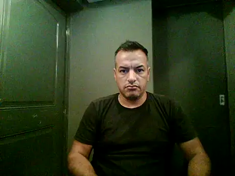 Valenthe26 online show from February 2026 01:12:01 AM