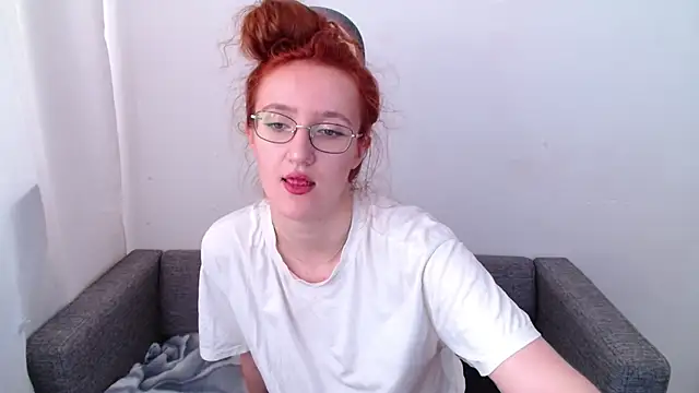 Snapshot of miay_here_ chatting on June 2026 09:51:02 AM miay here online show from June 2026 09:51:02 AM