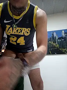 Valentino dominusSex online show from April 2026 09:01:01 PM