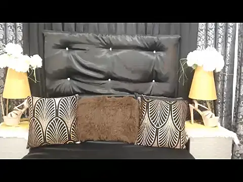 Snapshot of MarinaFoster chatting on May 2026 06:33:02 AM MarinaFoster online show from May 2026 06:33:02 AM