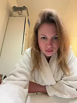 Snapshot of Frenchgirl45 chatting on February 2026 07:37:02 PM Frenchgirl45 online show from February 2026 07:37:02 PM