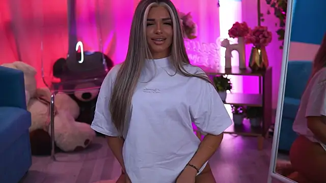 CrisstyBlair online show from April 2026 10:31:01 AM