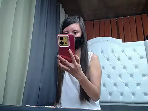 Snapshot of lady_moon09 chatting on February 2026 12:50:02 AM lady moon09 online show from February 2026 12:50:02 AM