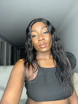 ZarahFerreira online show from April 2026 11:44:01 PM