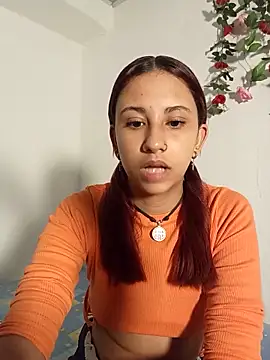 Snapshot of MiaBloom19 chatting on February 2026 04:31:02 AM MiaBloom19 online show from February 2026 04:31:02 AM